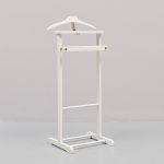 476446 Valet stand